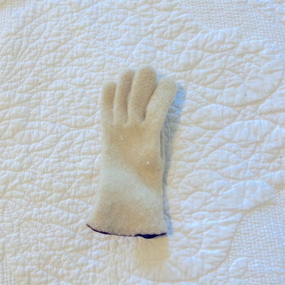 Cashmere child’s gloves